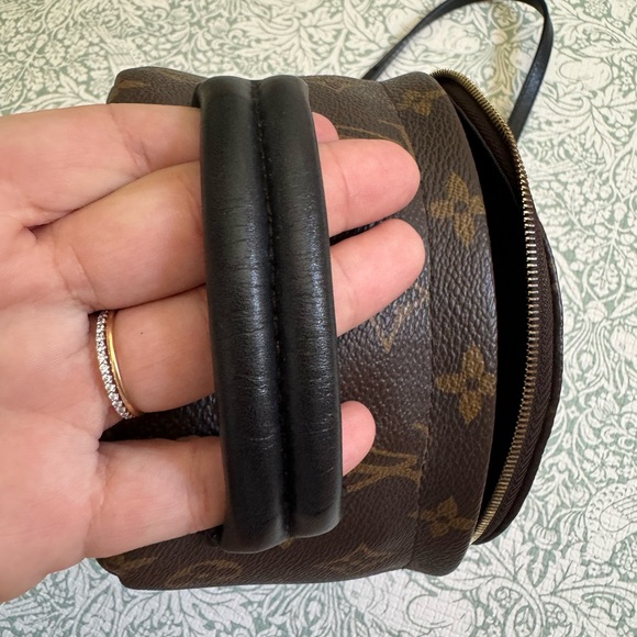 Louis Vuitton Palm Springs Mini backpack - Picture 5 of 16